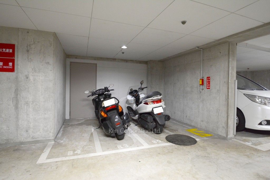  バイク置き場