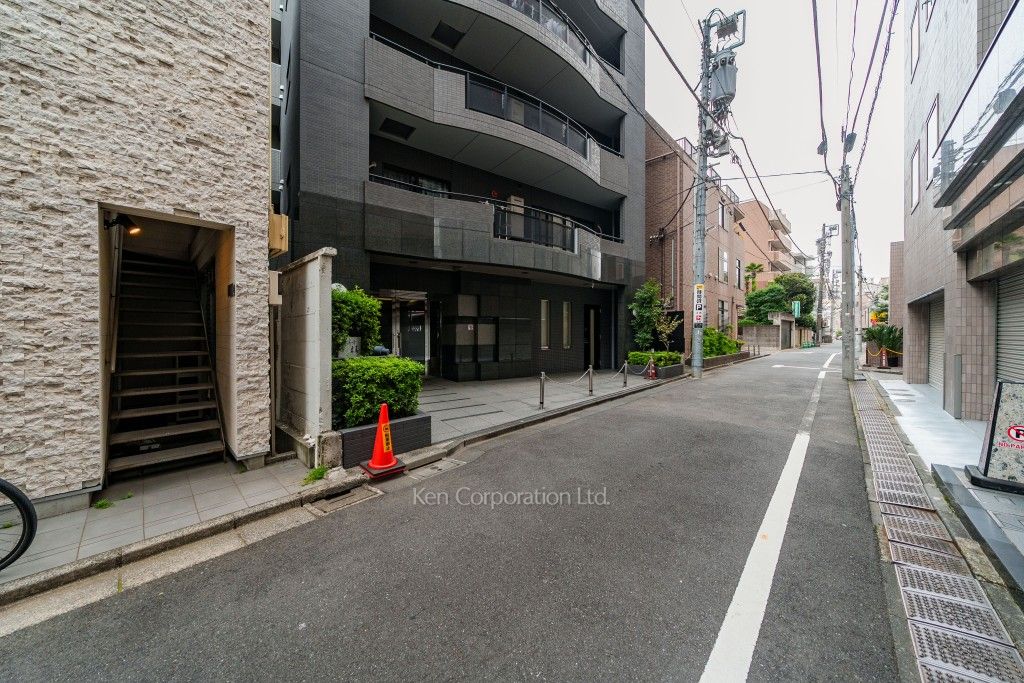 グランドゥール広尾の写真  前面道路