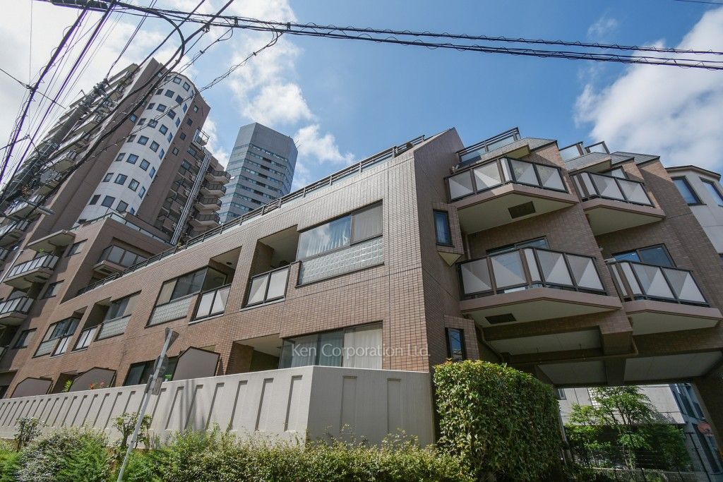 フリーディオ四谷三丁目の写真 外観ひき