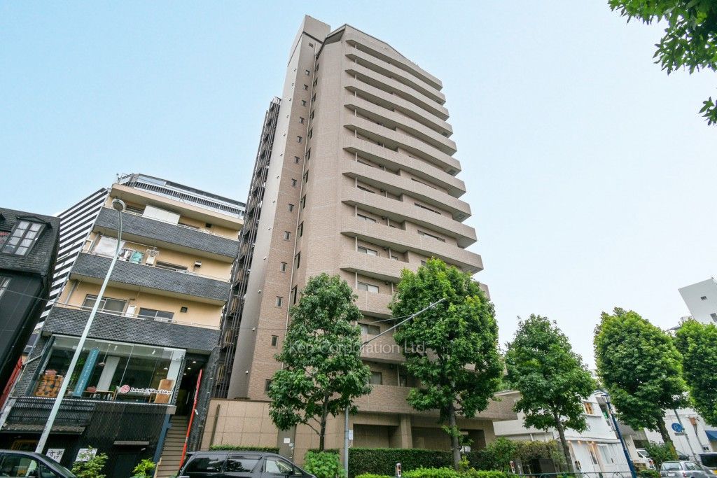 秀和青山神宮前レジデンスの写真 外観ひき