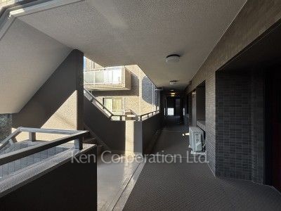 コート市ヶ谷の写真 共用廊下