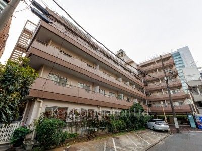 南青山コンドの写真 外観ひき
