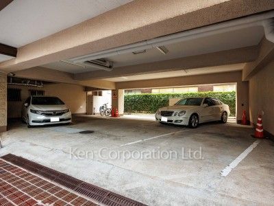 南青山コンドの写真 駐車場