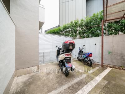 目黒グレースマンションの写真 バイク置き場