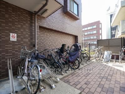 ベルメゾン六本木タワーズの写真 駐輪場
