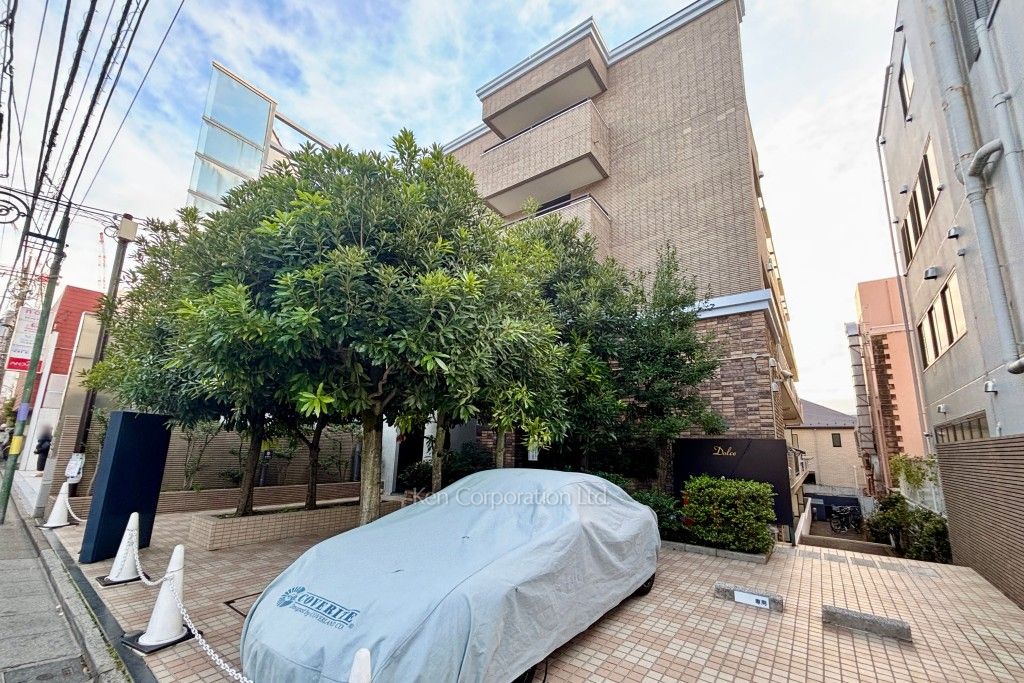 ドルチェ自由が丘の写真 外観ひき