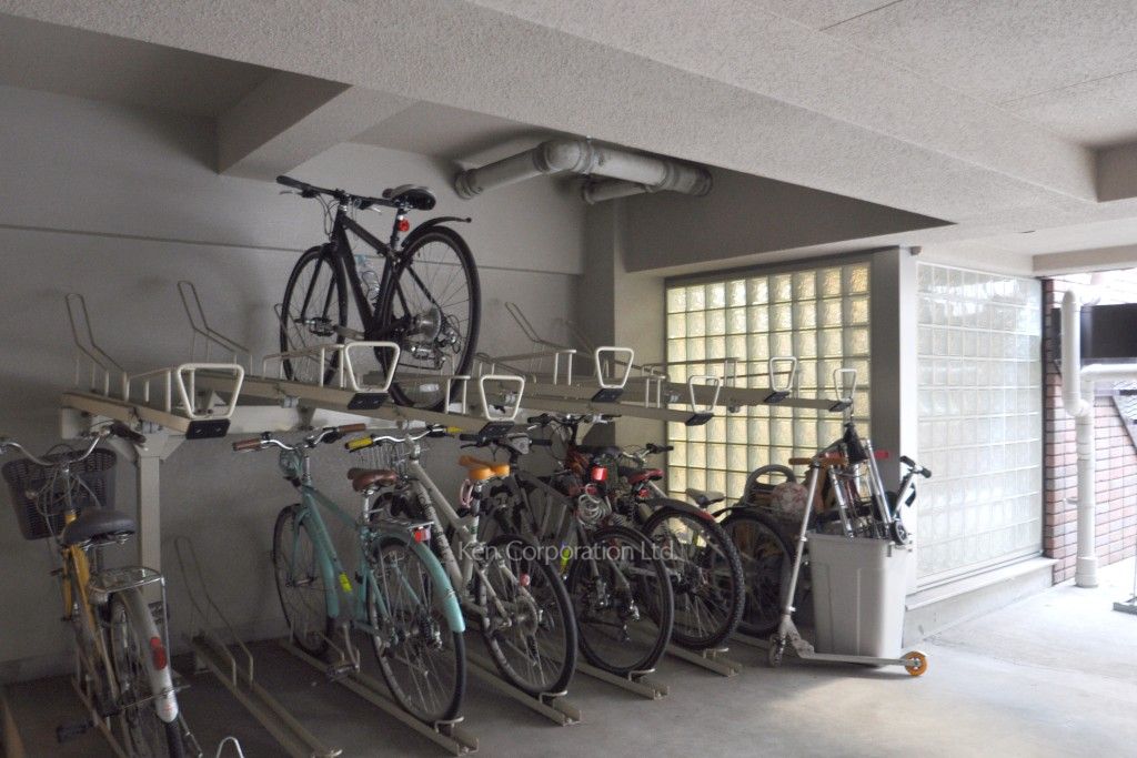 ロワイヤル松涛の写真 駐輪場