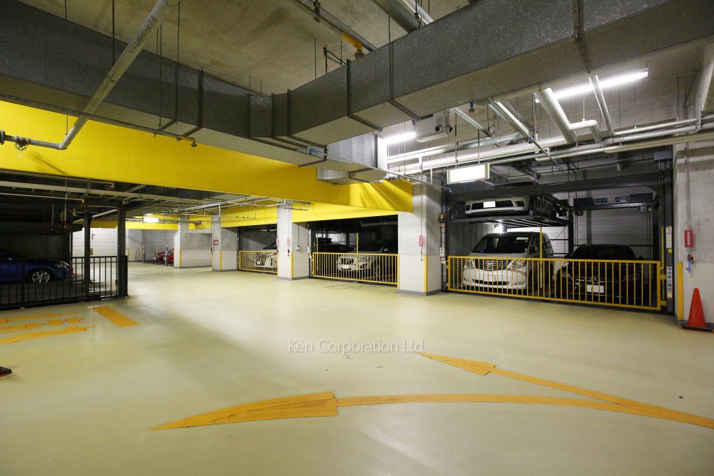 NK青山ホームズの写真 駐車場