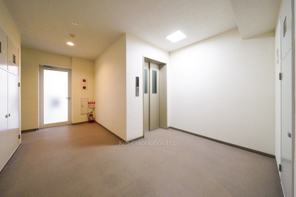 クレアール赤坂の写真 共用廊下