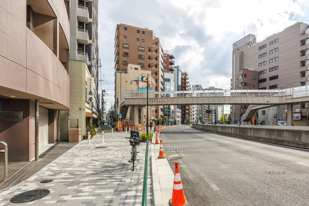 グランドパーク代々木の写真 前面道路