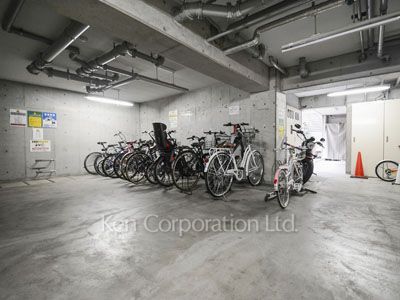 駐輪場