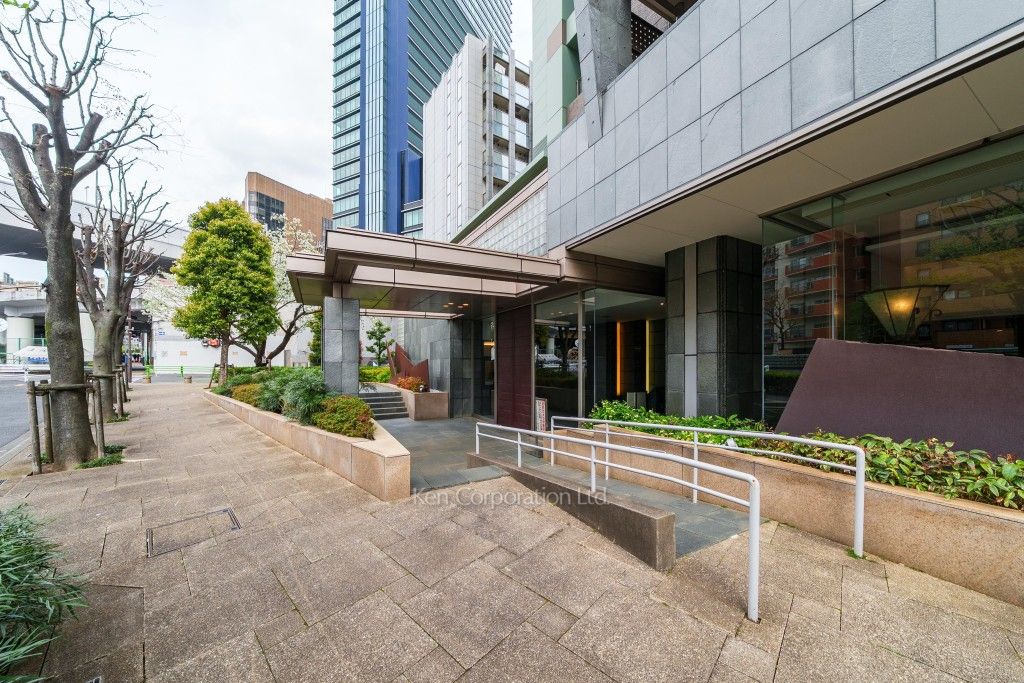 ソプラタワーの写真  外観より