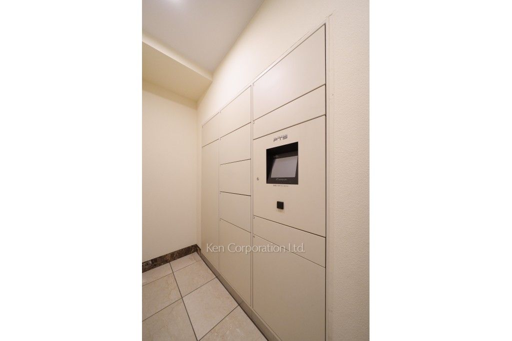 ヒルハイツ代官山の写真 宅配ボックス