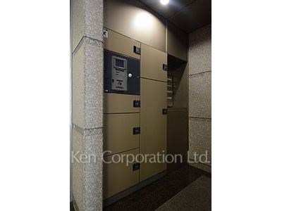 Bond House Motoazabuの写真 宅配ボックス