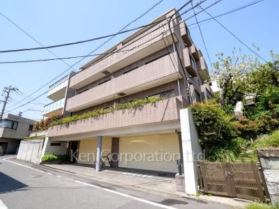ヒルトップ諏訪山の写真 外観ひき