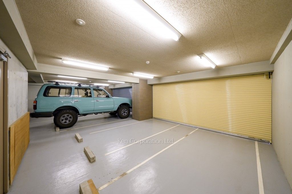 ヒルトップ諏訪山の写真 駐車場