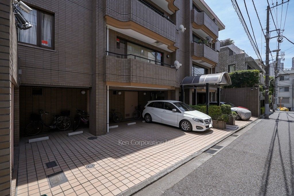 ザ・パームス白金台の写真 駐車場