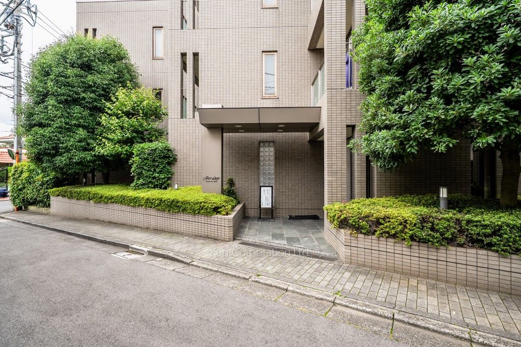 フェアロージュ代々木の写真 外観より