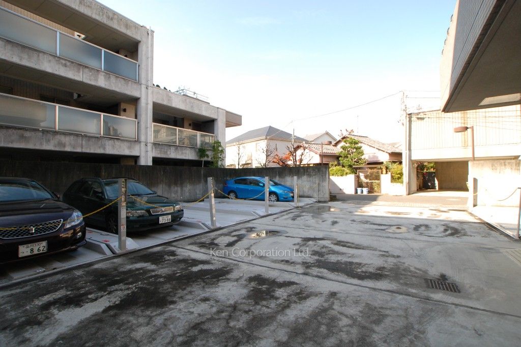 フェアロージュ代々木の写真 駐車場