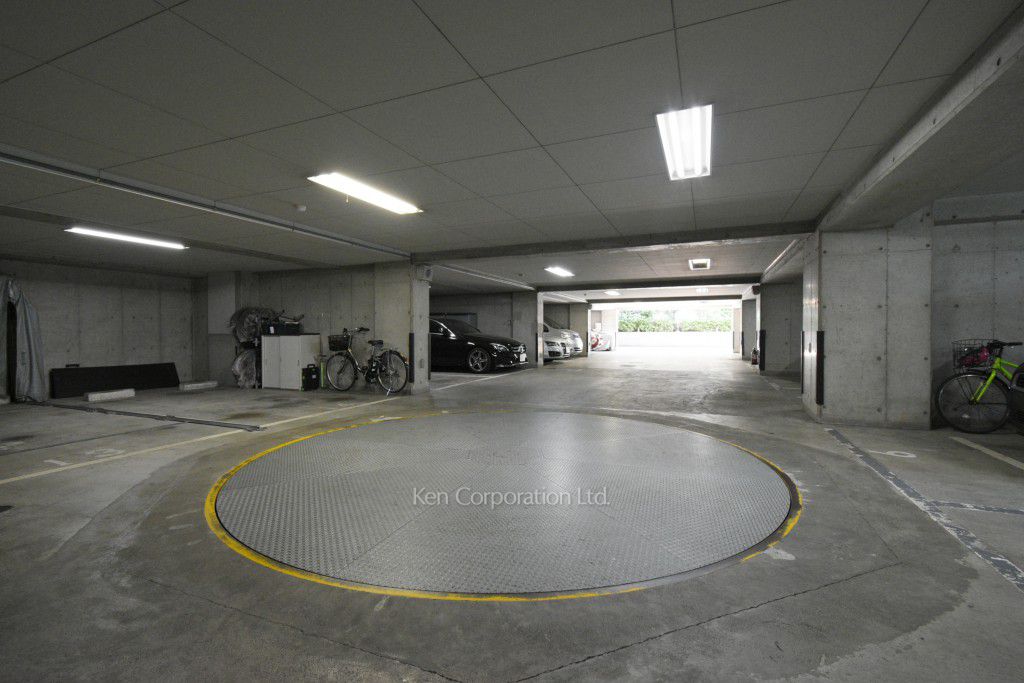 クレストフォルム田町ベイサイドコートの写真 駐車場