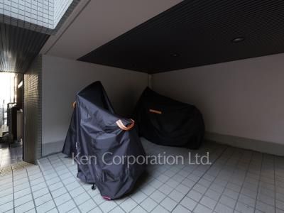  バイク置き場