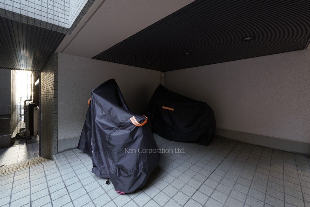  バイク置き場