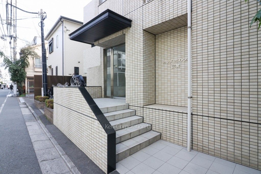  外観より