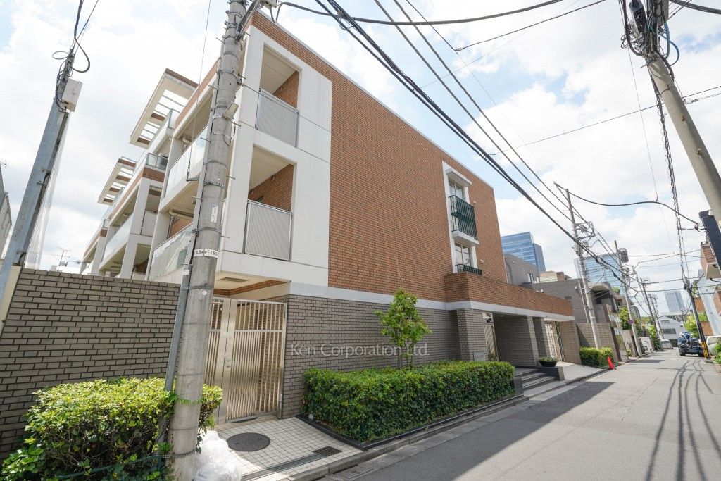 パークコート表参道の写真 外観ひき