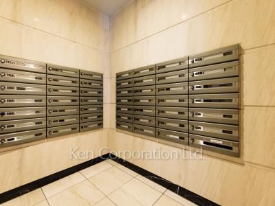 ファミールグラン白金ヴェルデフォーレの写真 郵便受け