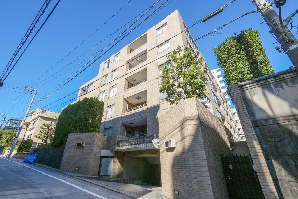 ヴェーゼント市ヶ谷の写真 外観ひき