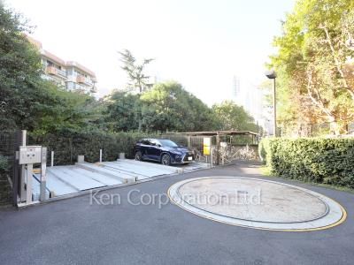 アーバンパレス乃木坂の写真 駐車場