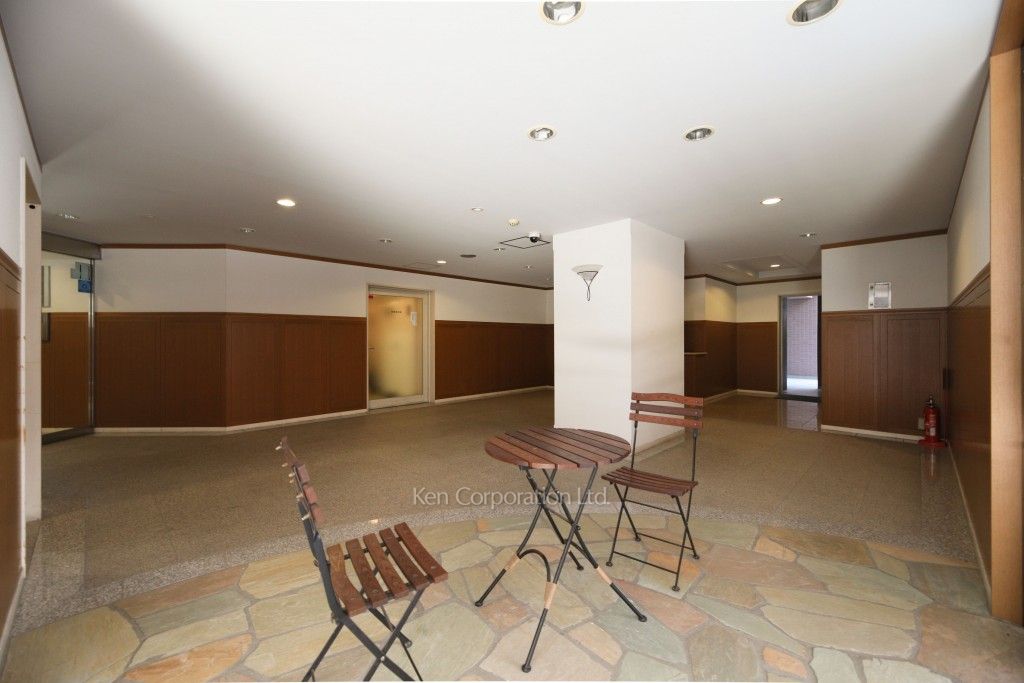 ファミール表参道ベルファースの写真 エントランス