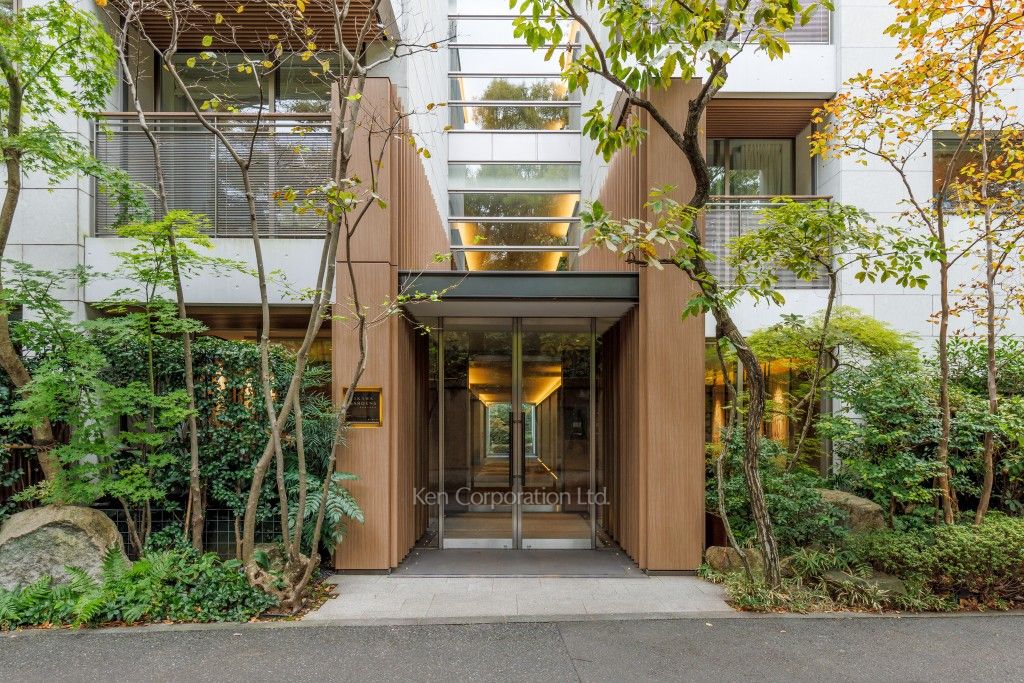 HIKAWA GARDENS AKASAKAの写真 外観より