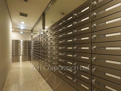 ファミール月島グランスイートタワーの写真 郵便受け