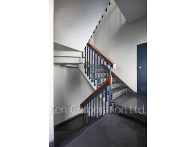スリースターズマンションの写真 共用階段