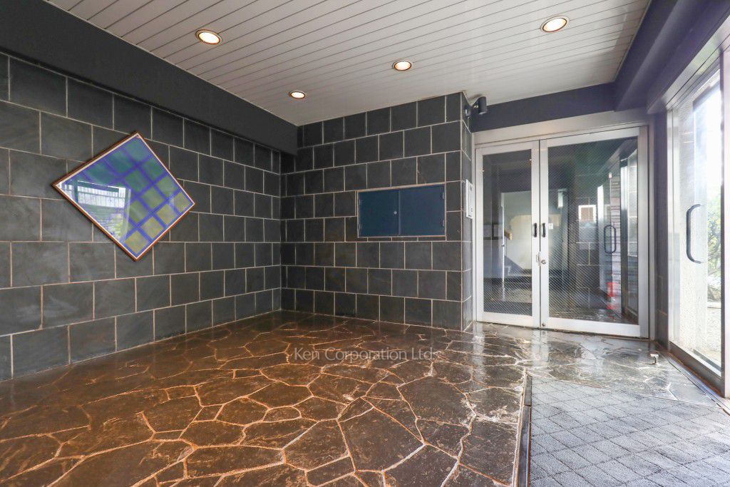 スリースターズマンションの写真 エントランス