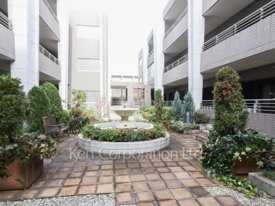 ライオンズマンション元代々木グランフォートの写真 中庭・植栽