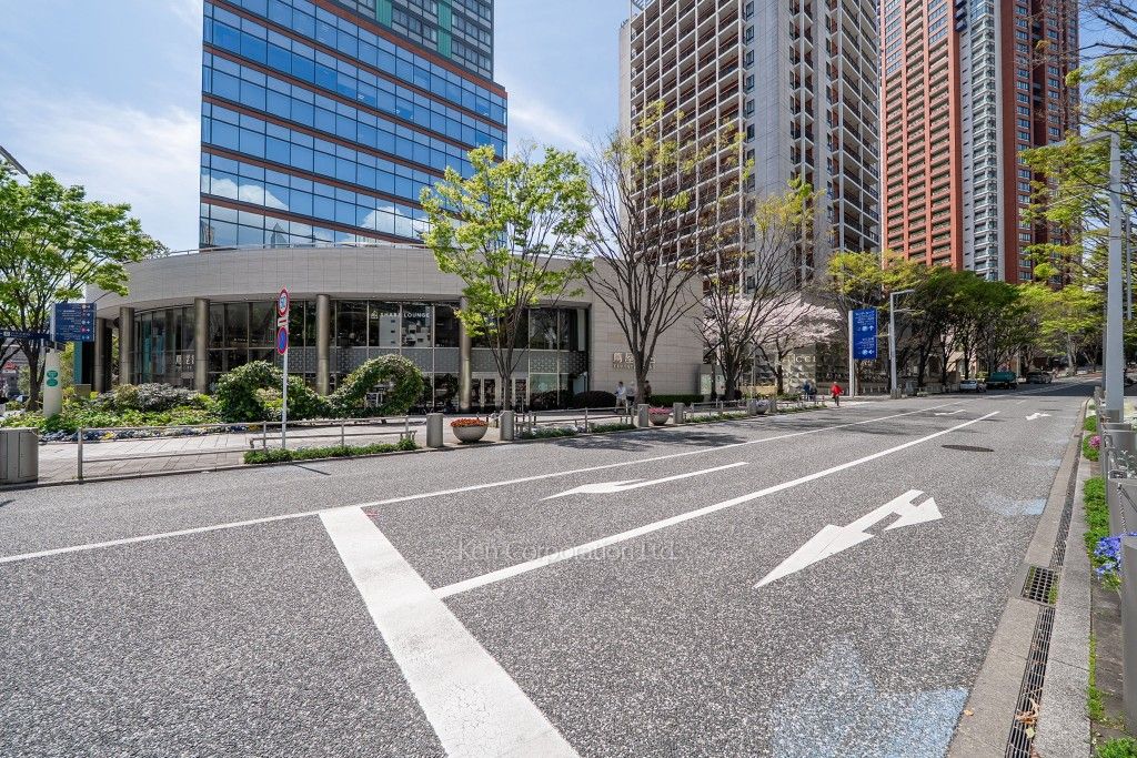 六本木ヒルズレジデンスの写真  前面道路