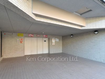インペリアル表参道の写真 駐車場