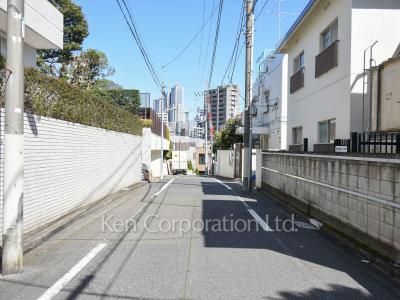 ハイツ元代々木50番の写真 前面道路