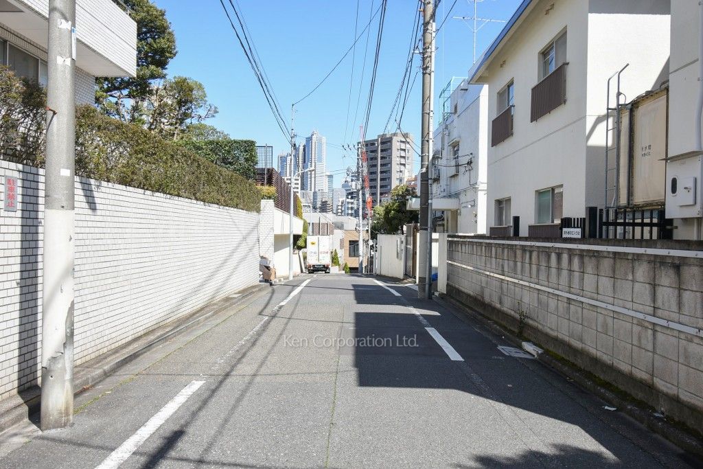 ハイツ元代々木50番の写真 前面道路