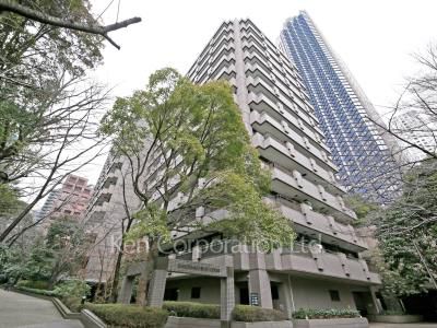城山トラストコートの写真 外観ひき