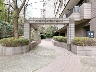 城山トラストコートの写真 外観より