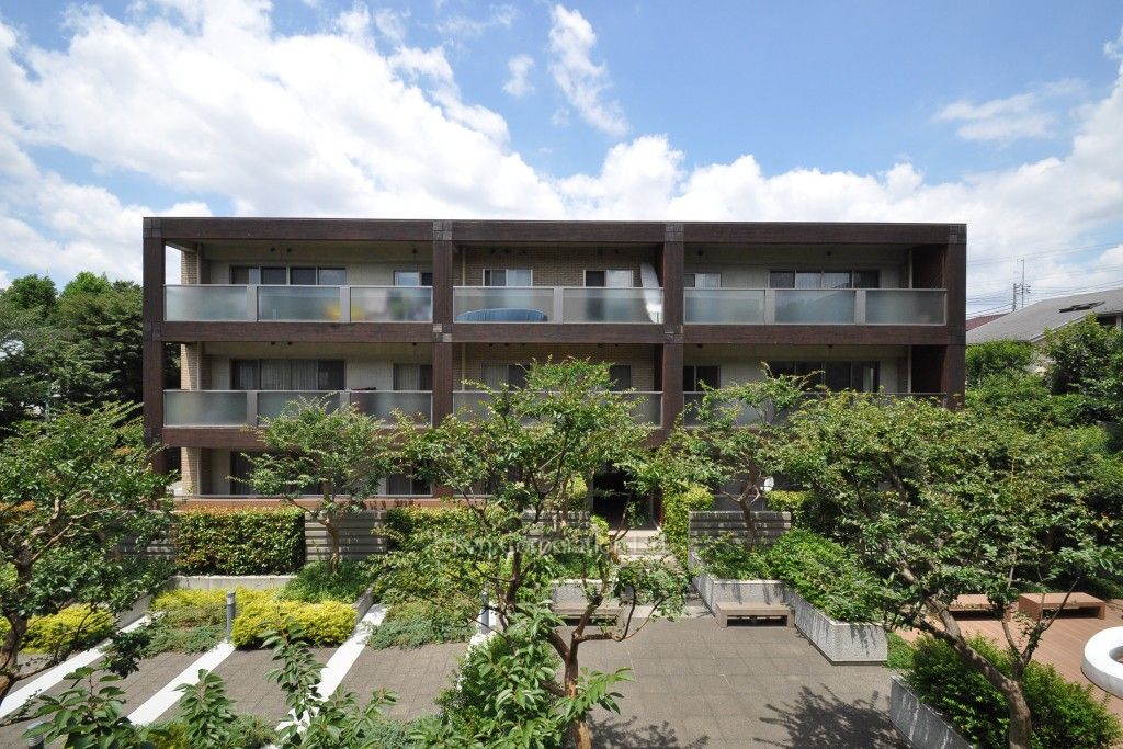 ガーデン東が丘の写真  外観ひき