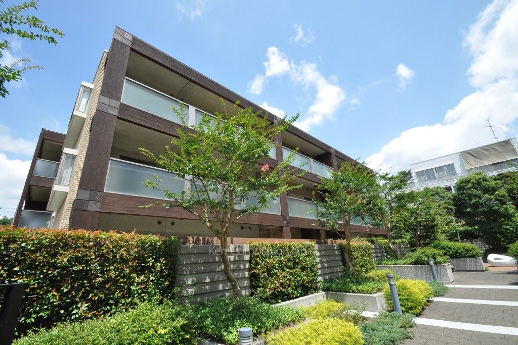 ガーデン東が丘の写真  外観ひき