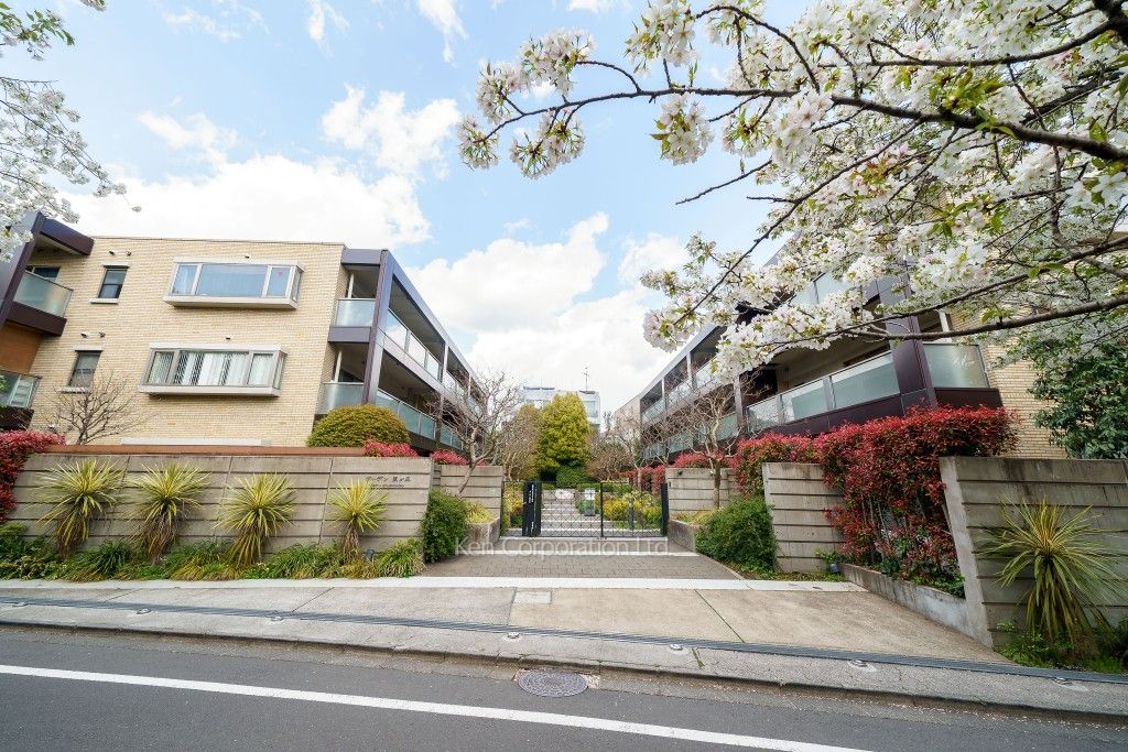 ガーデン東が丘の写真  外観ひき