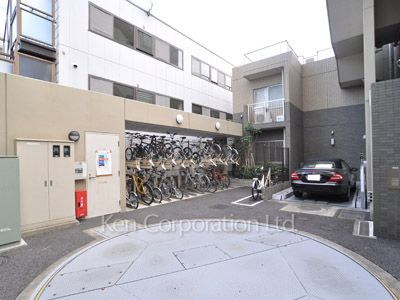 THEパームス代々木上原ヴェールテラスの写真 駐車場