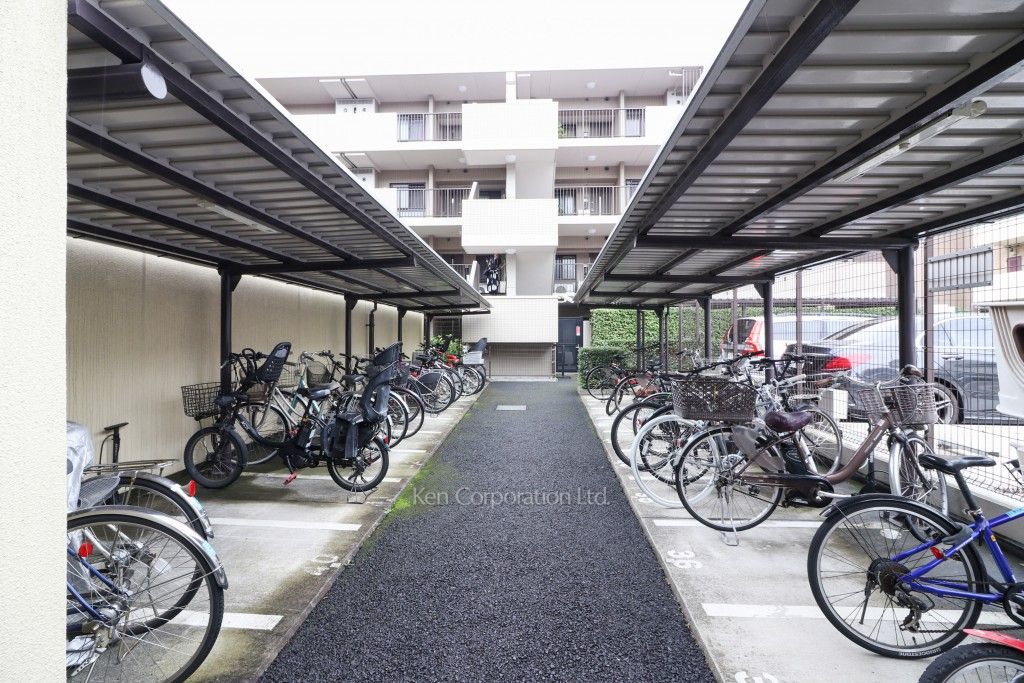ヴェーゼント駒場公園の写真 駐輪場
