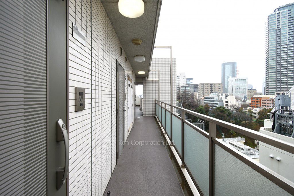 フォレシティ六本木の写真 共用廊下