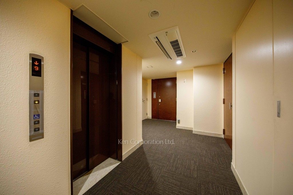 パークハウス二番町の写真 共用廊下